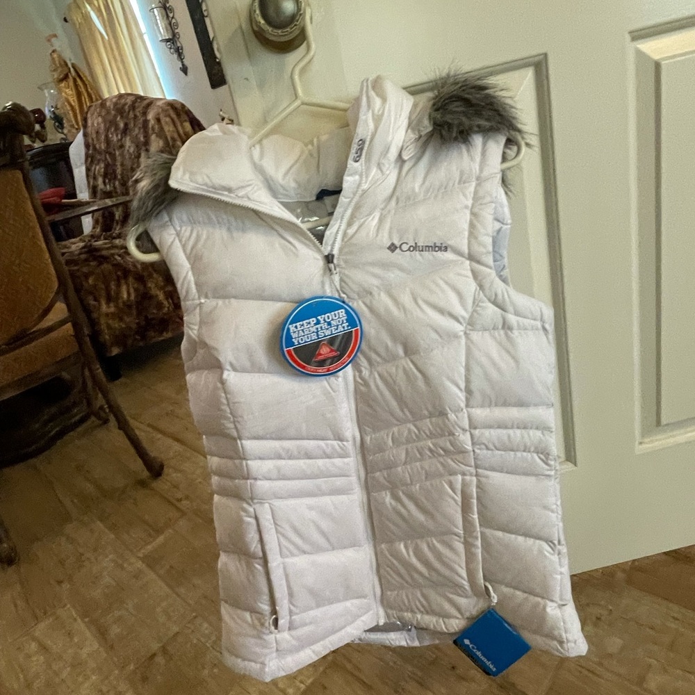 Columbia vest